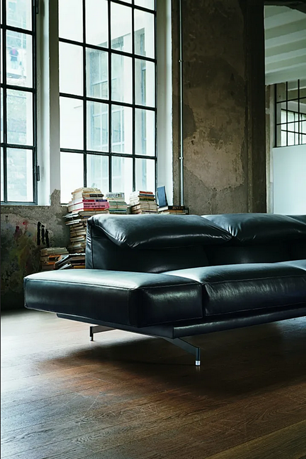 Sofa with headrest in fabric or leather VIBIEFFE 550 Altopiano factory VIBIEFFE from Italy. Foto №3