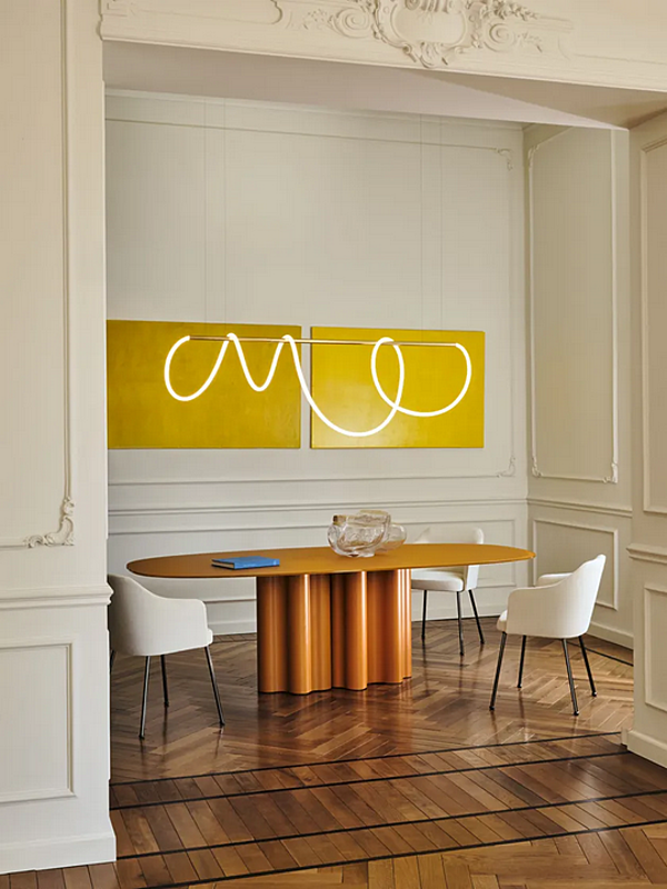 Oval table with polyurethane base and lacquered glass top Saba Teatro Magico factory SABA from Italy. Foto №5