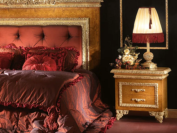 Fabric bedside lamp A.R. Arredamenti Royal Collection L.72 + P.21 factory A.R.ARREDAMENTI SRL from Italy. Foto №4