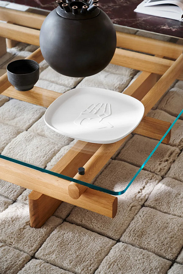 Low rectangular coffee table wood and glass CASSINA Sengu factory CASSINA from Italy. Foto №5
