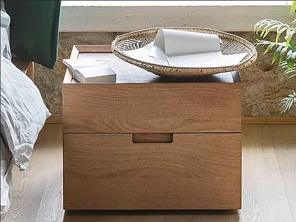 Wooden bedside table with drawers NOVAMOBILI Quarantacinque factory NOVAMOBILI from Italy. Foto №1