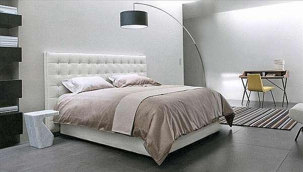 Bed LIGNE ROSET Nador factory LIGNE ROSET from Italy. Foto №1