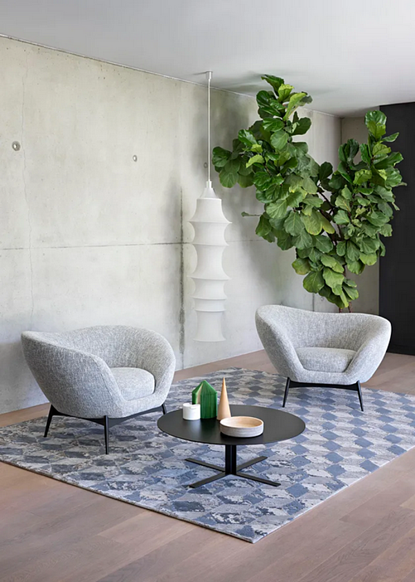 Fabric armchair with armrests Saba Oltremare factory SABA from Italy. Foto №4