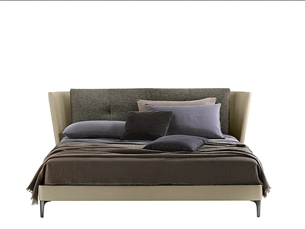 Double bed with upholstered back POLTRONA FRAU Bretagne factory POLTRONA FRAU from Italy. Foto №2