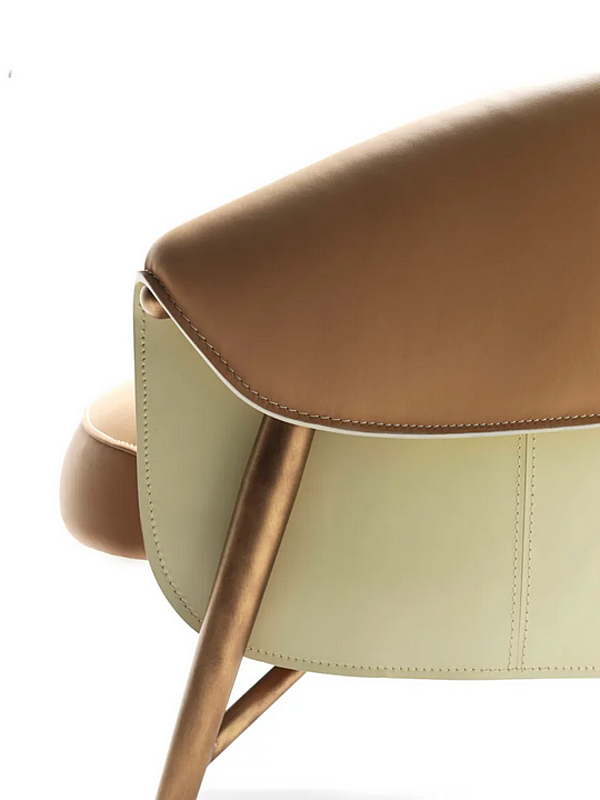 Tanned leather armchair with armrests FASEM Montgomery W factory FASEM from Italy. Foto №8