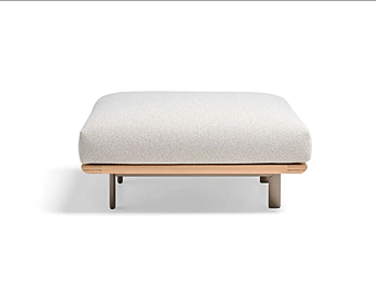 Square fabric garden pouf Molteni & C Sway Square fabric garden pouf Molteni & C Sway factory Molteni & C.(+VITRA) from Italy