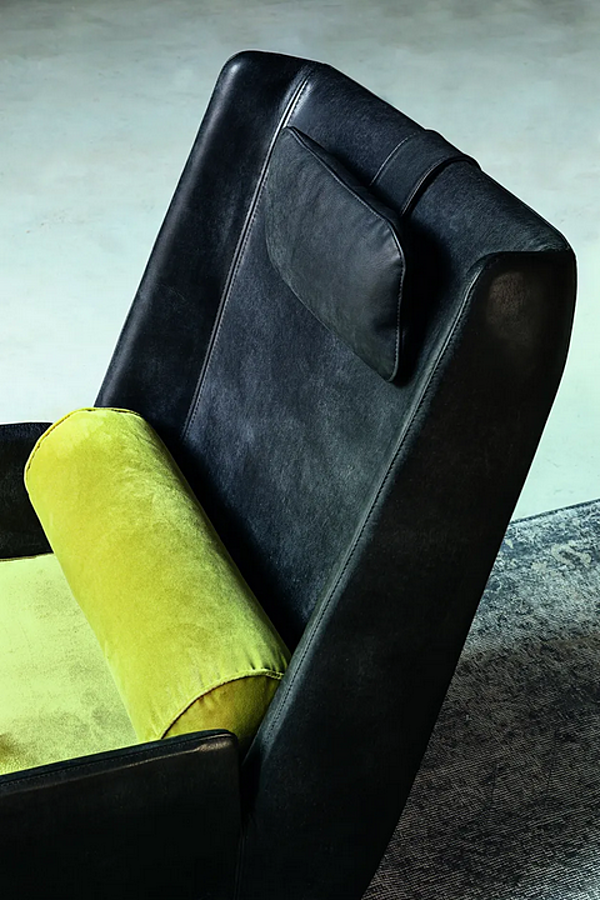 High Back Armchair with Armrests in Leather or Fabric VIBIEFFE 430 Opera factory VIBIEFFE from Italy. Foto №3