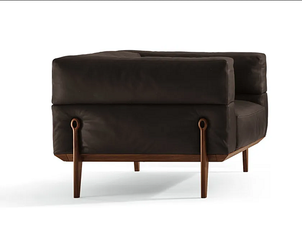 Leather armchair with armrests GIORGETTI AGO 66800 factory GIORGETTI from Italy. Foto №1