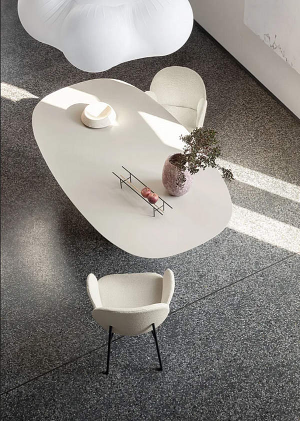 Oval table with polyurethane base and lacquered MDF top Saba Teatro Magico factory SABA from Italy. Foto №8