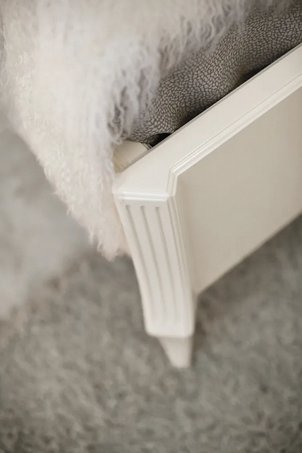 Double bed with tufted headboard MARZORATI Montecarlo factory MARZORATI from Italy. Foto №6