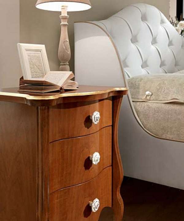 Bedside table EURO DESIGN Leopardi - noce factory EURO DESIGN from Italy. Foto №1