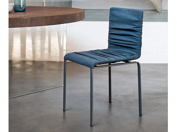 Fabric chair with upholstered back LAGO Dangla factory LAGO from Italy. Foto №2