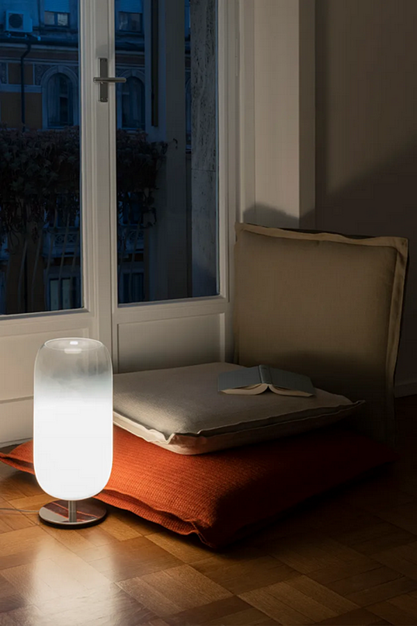 LED Table Lamp in Blown Glass Gople Artemide factory Artemide from Italy. Foto №12