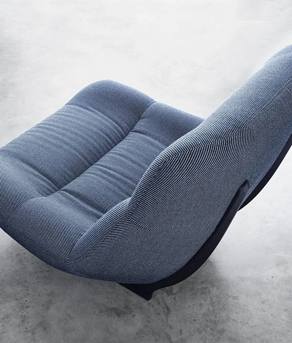 Fabric armchair with soft back Manarola LIGNE ROSET 14090105 factory LIGNE ROSET from Italy. Foto №4