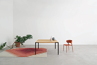 Table FAN 689