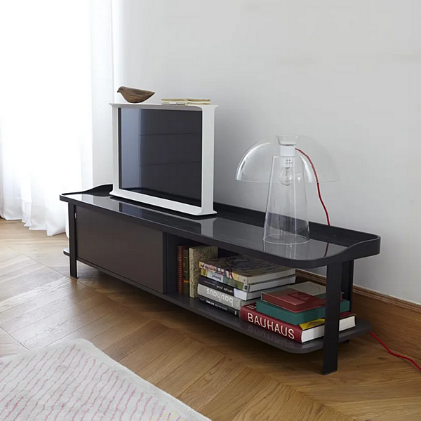 Low wood veneer TV cabinet Ligne Roset Postmoderne factory LIGNE ROSET from Italy. Foto №4