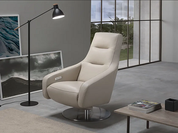 Swivel leather armchair with motorised functions Egoitaliano Nora factory Egoitaliano from Italy. Foto №4