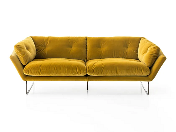 Three-seater fabric sofa with sled base Saba New York Suite factory SABA from Italy. Foto №1