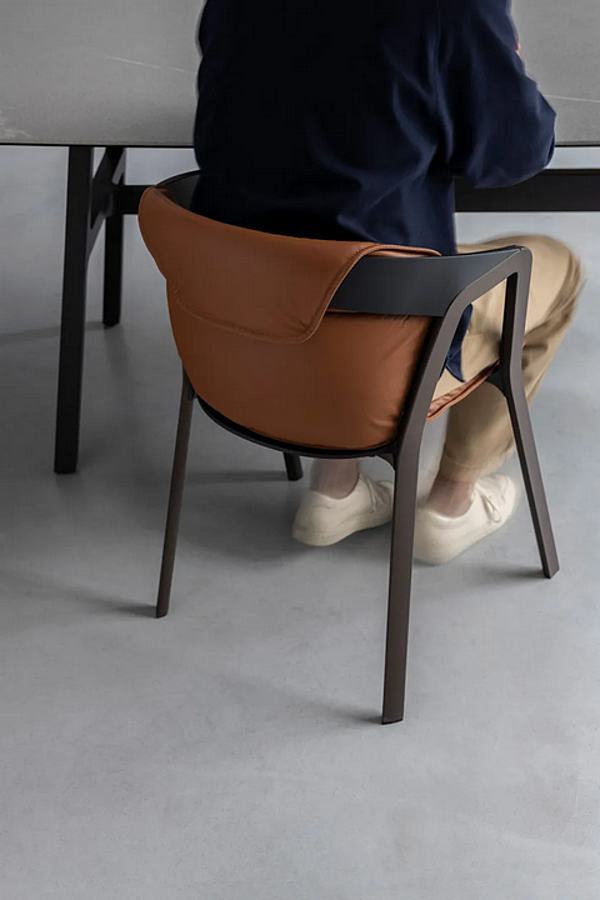 Polypropylene chair with integrated cushion Kristalia Compas factory Kristalia from Italy. Foto №7