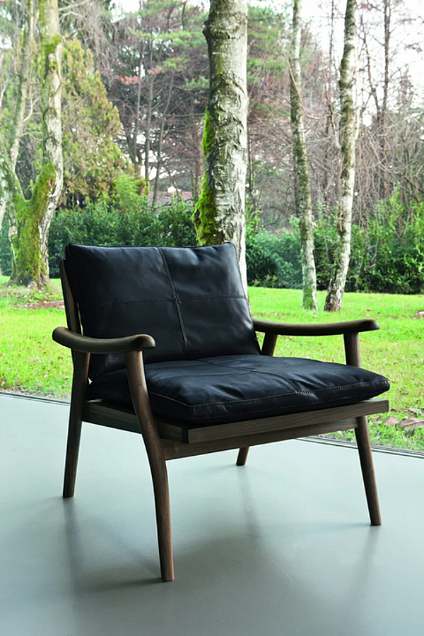 Upholstered armchair with armrests in leather or fabric VIBIEFFE 1000 Fast factory VIBIEFFE from Italy. Foto №3