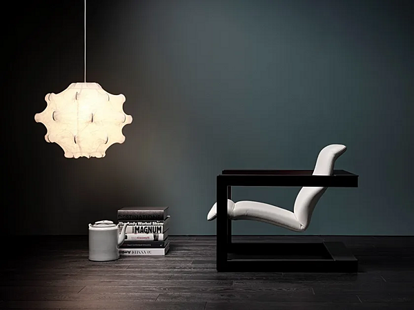 Cantilever armchair with wooden frame and leather seat Mussi Palco factory MUSSI from Italy. Foto №4