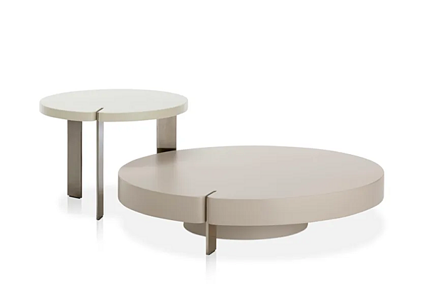 Round wooden coffee table Butter Saba factory SABA from Italy. Foto №3