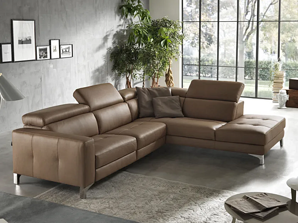 Corner leather sofa with electric motion Egoitaliano Matt Collection factory Egoitaliano from Italy. Foto №4