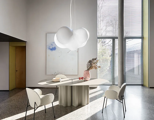 Oval table with polyurethane base and lacquered MDF top Saba Teatro Magico factory SABA from Italy. Foto №6