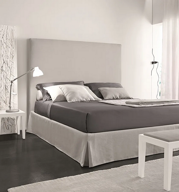 Double bed with high upholstered headboard Duomo Design Mono Alto factory Duomo Design from Italy. Foto №2
