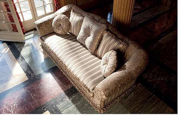 Couch DOMINGO SALOTTI Ludovica