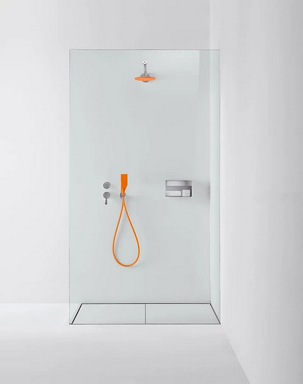 Wall Mounted Round Rubber Shower AGAPE KAA factory Agape from Italy. Foto №3