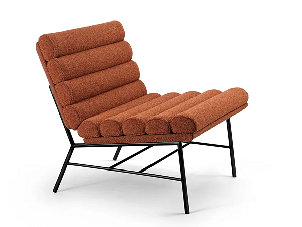 Fabric armchair with soft back Pan Flute Saba factory SABA from Italy. Foto №1