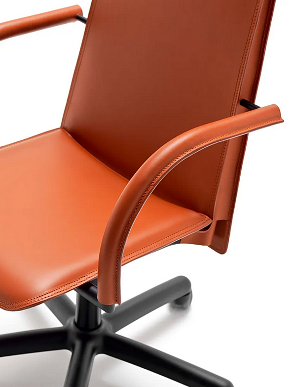 Swivel office chair in tanned leather with 5 spoke base FASEM Relaix RELAIX ABW factory FASEM from Italy. Foto №8