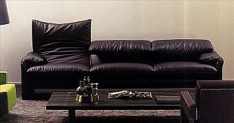 Couch CASSINA Maralunga
