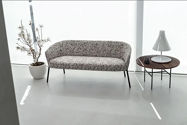 Small fabric sofa with soft back BROSS WAM 1578 factory BROSS from Italy. Foto №3