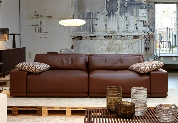 Two-seater leather sofa with headrest LIGNE ROSET Grand Angle factory LIGNE ROSET from Italy. Foto №3