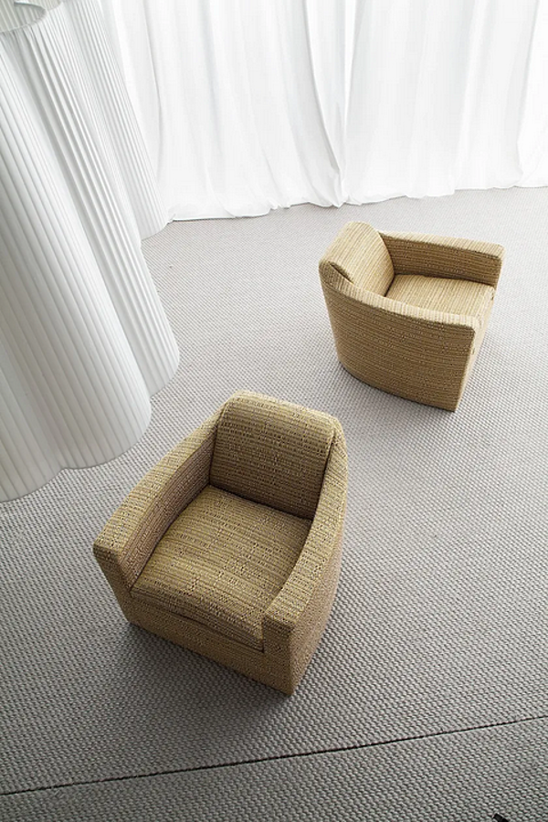 Upholstered armchair with armrests ERBA ITALIA Profile factory ERBA ITALIA from Italy. Foto №4