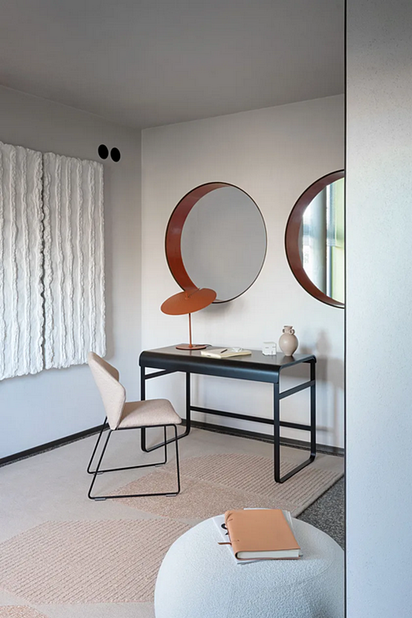 MDF Secretary Desk Alphabet Saba factory SABA from Italy. Foto №9