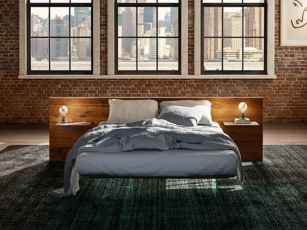 Double bed with upholstered back Wildwood LAGO factory LAGO from Italy. Foto №1