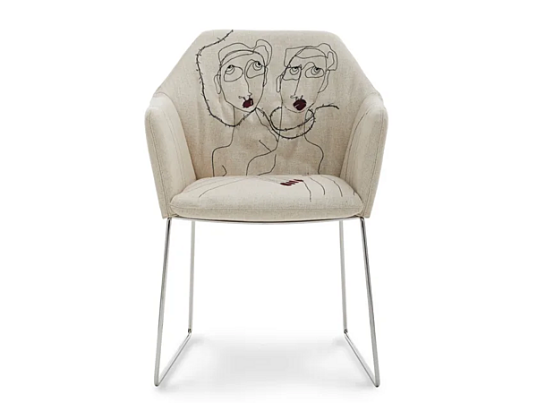 Sled base fabric chair with armrests Saba New York by Marras factory SABA from Italy. Foto №1