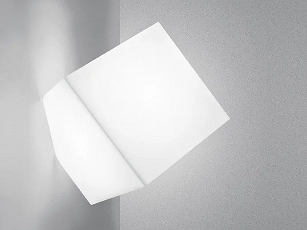 Wall Lamp and Ceiling Lamp in Thermoplastic Resin Edge by Artemide 1293010A, 1292010A factory Artemide from Italy. Foto №1