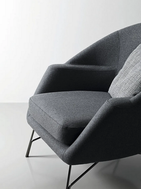 Fabric armchair with armrests Saba Chillout factory SABA from Italy. Foto №6