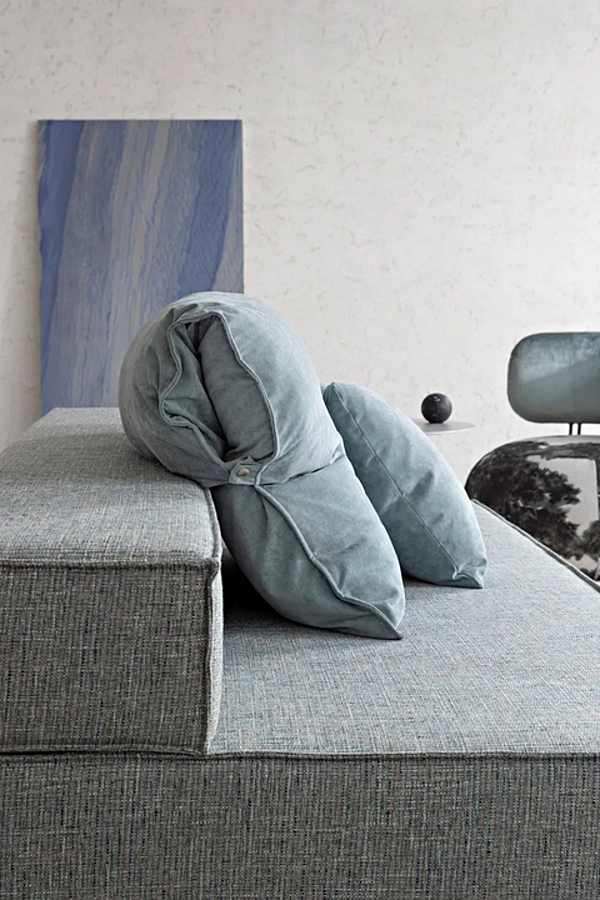 Fabric Sofa Bed with Upholstered Back Saba Bed Breakfast factory SABA from Italy. Foto №5