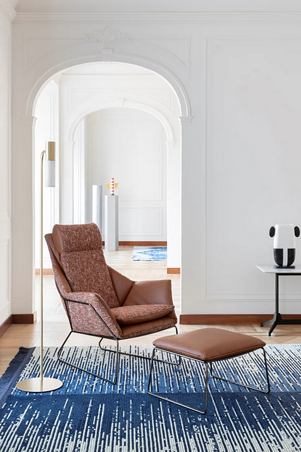 High Back Fabric Armchair New York Saba factory SABA from Italy. Foto №3