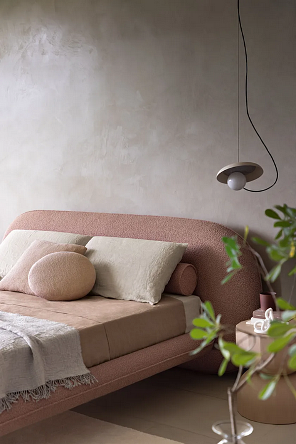 Fabric bed with upholstered back Saba Wabi factory SABA from Italy. Foto №9