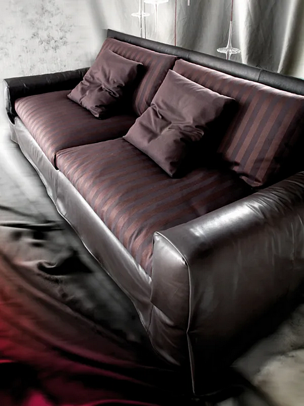 Three-Seater Sofa with Upholstered Back ERBA ITALIA Notturno factory ERBA ITALIA from Italy. Foto №7