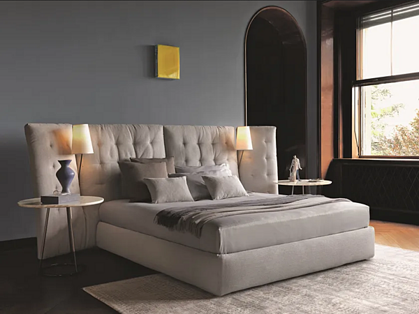 Bed with high angled headboard upholstered Flou Paravento factory Flou from Italy. Foto №9