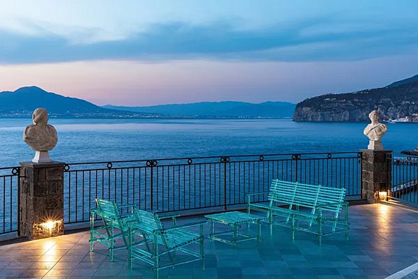 Polycarbonate outdoor bench with back A Mare Edra AMR030 factory EDRA from Italy. Foto №4