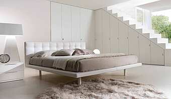 Bed B163