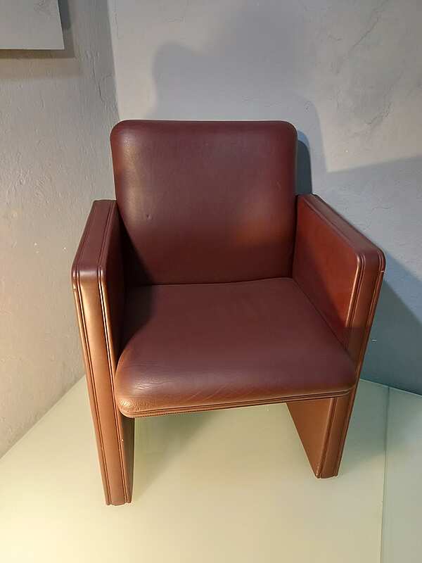 Armchair POLTRONA FRAU THF — Tito Agnoli factory POLTRONA FRAU from Italy. Foto №6